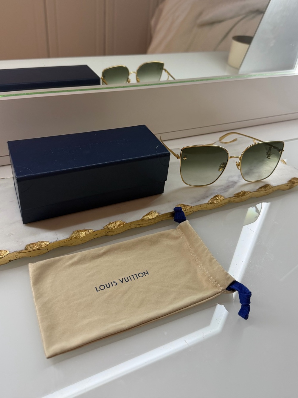 Louis Vuitton Charm Cat Eye Sunglasses